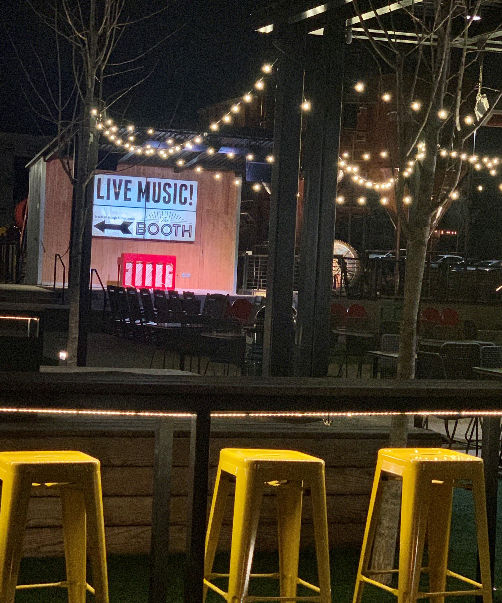 Zenovia Stovehouse Live Music Signage
